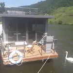 Hausboot Moselrose In 보트호텔