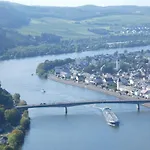 Hausboot Moselrose In 보트호텔