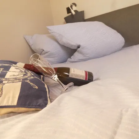 Hausboot Moselrose In * Polich