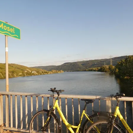 Hausboot Moselrose In *