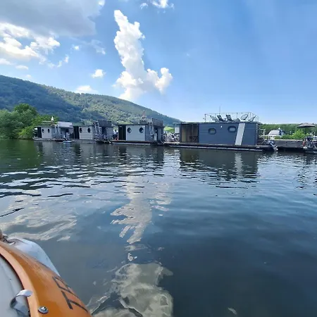 Hausboot Moselrose In Bådhotel *