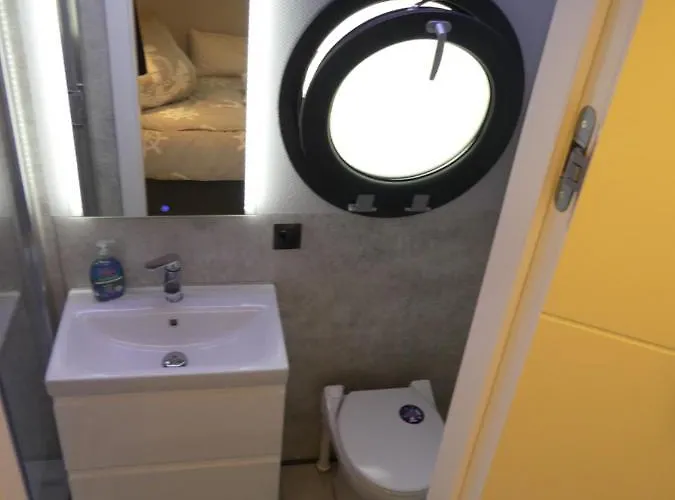 Hausboot Moselrose In Botel