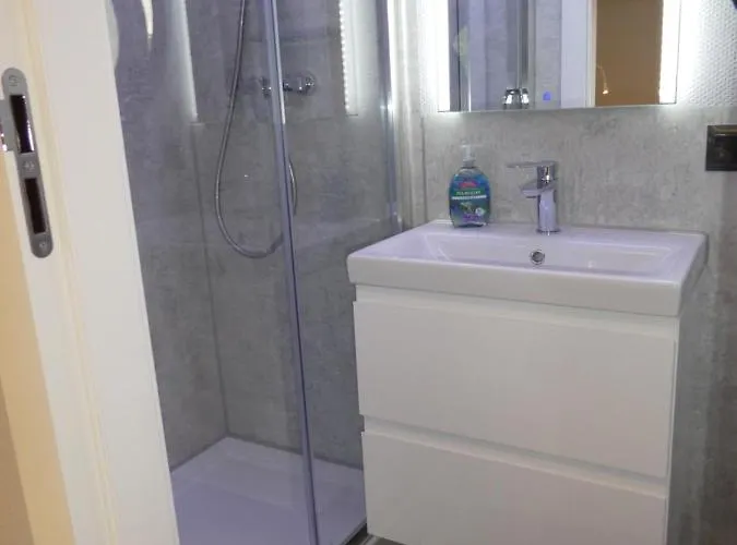 Hausboot Moselrose In * Polich