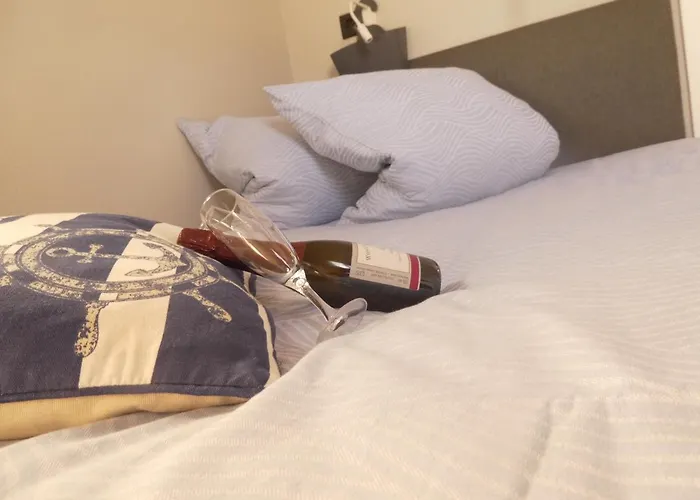 Hausboot Moselrose In * Polich