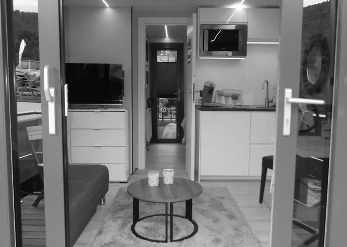 Hausboot Moselrose In * Polich